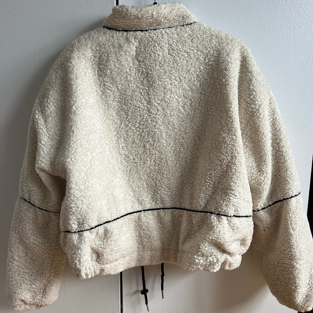 CREAM TEDDY JACKET size small - Picture 4 of 6
